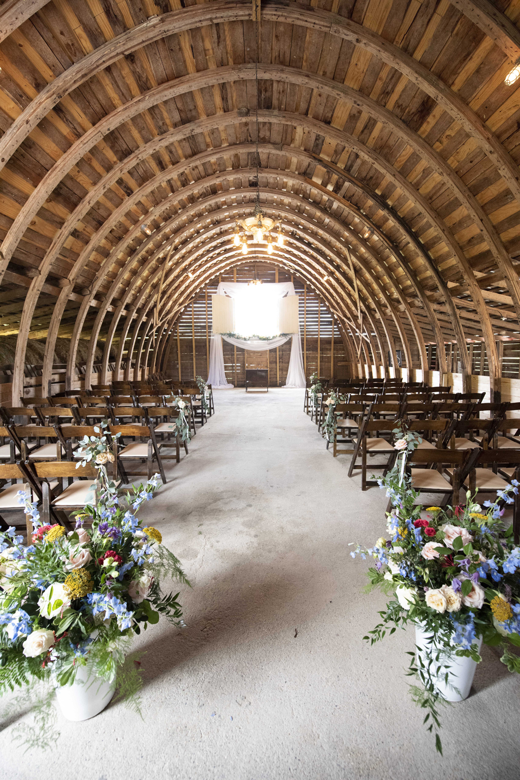 The Round Top Barn. Lynn Cummings Photography