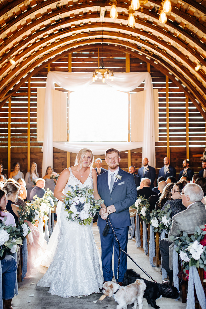 Round-Top Barn Wedding Ceremony, courtesy Sarah Siak Photography